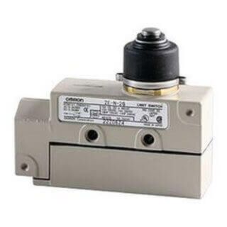 106370-Enclosed switch, plunger, SPDT, 15A